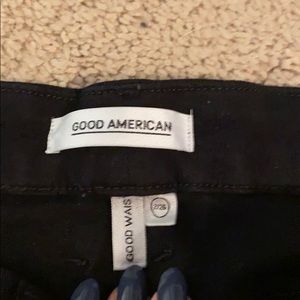 Black Good American skinny jeans Sz 26(2)